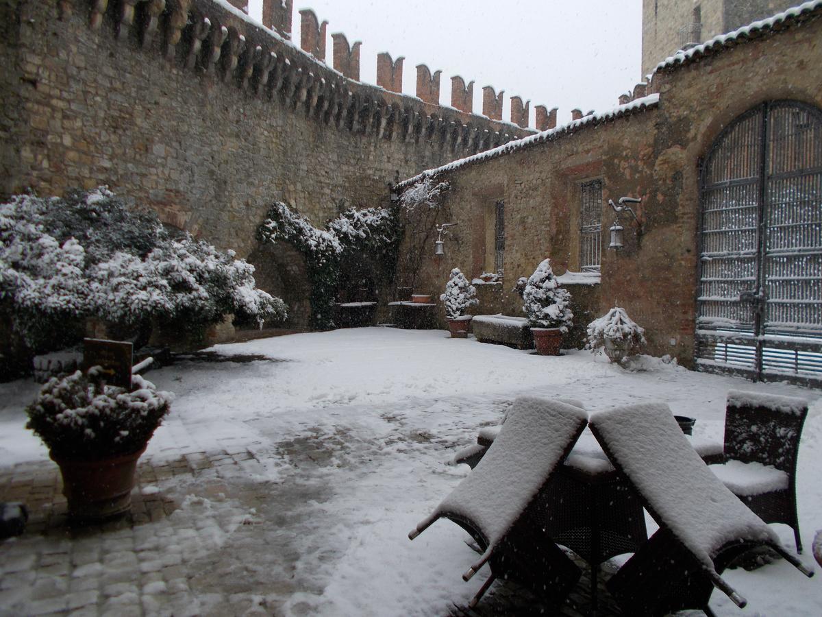 Hotel Castello Di Vigoleno Zewnętrze zdjęcie